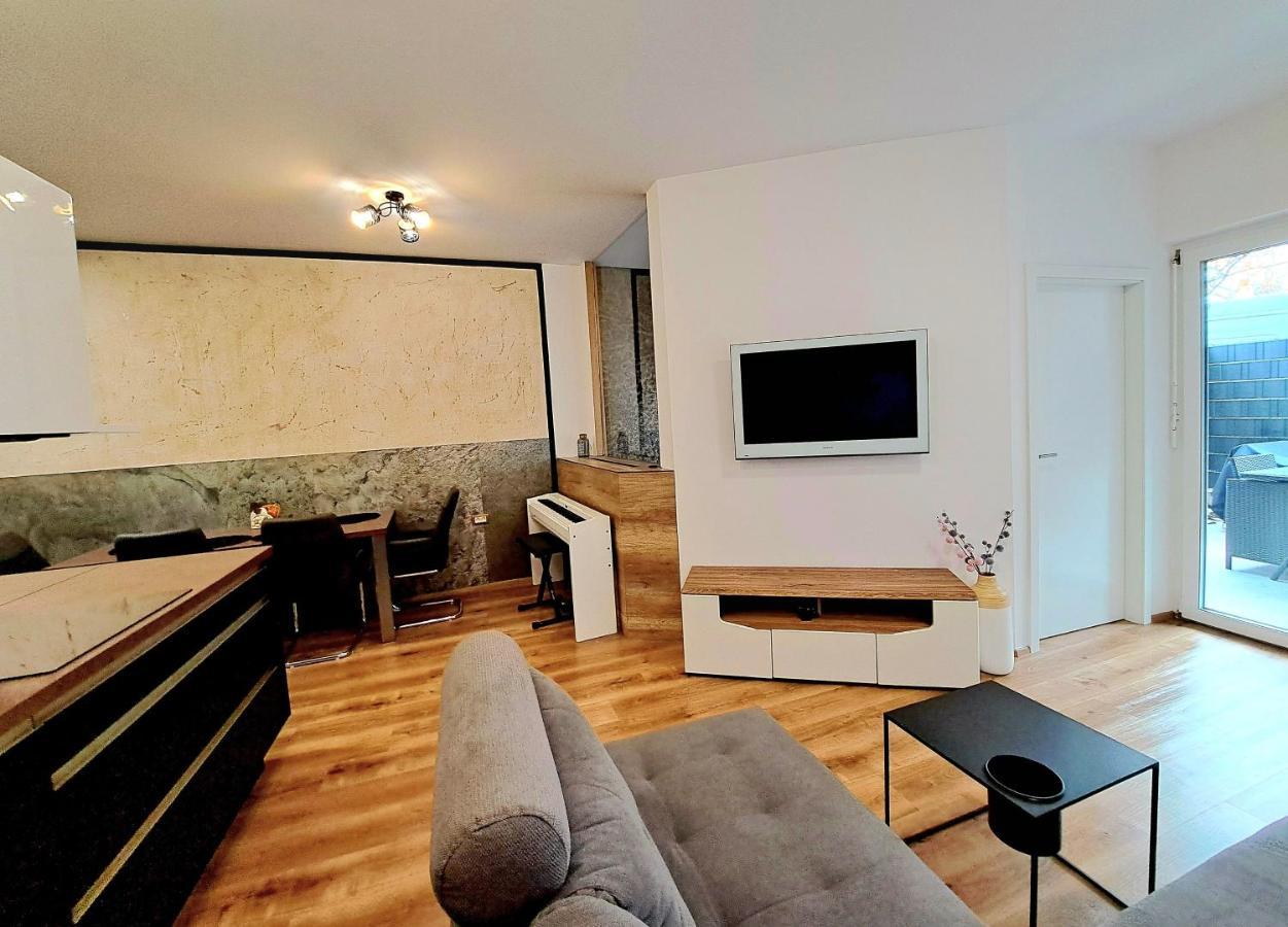 Stunning New Apartment With Free Parking Near City Centre ลูบลิยานา ภายนอก รูปภาพ