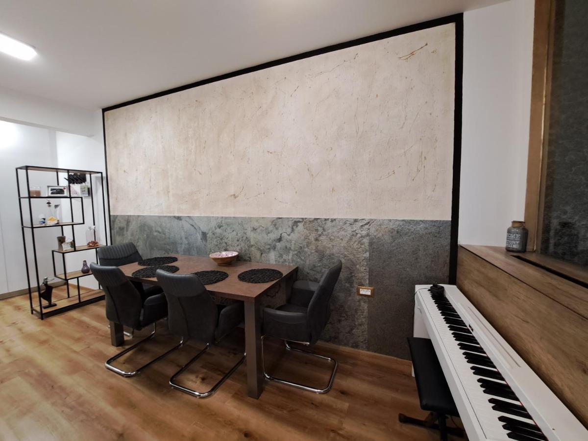 Stunning New Apartment With Free Parking Near City Centre ลูบลิยานา ภายนอก รูปภาพ